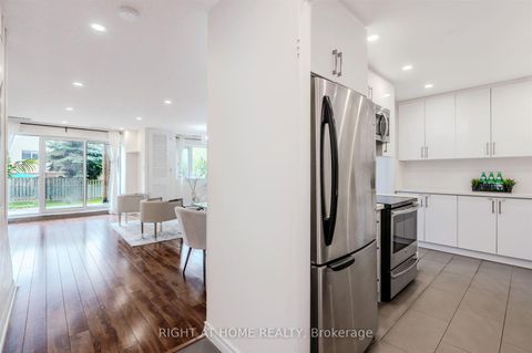 Photo 3 at 133 - 4005 Don Mills Road, Hillcrest Village, Toronto