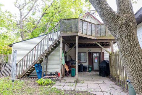 Photo 9 at 4 East Street, Wellington, Barrie