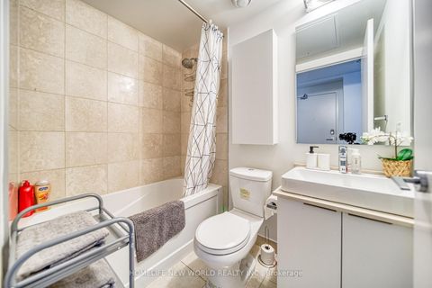 Photo 11 at 3411 - 14 York Street, Waterfront Communities C1, Toronto