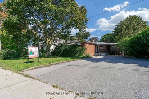 Photo 2 at 183 Maxome Avenue, Newtonbrook East, Toronto