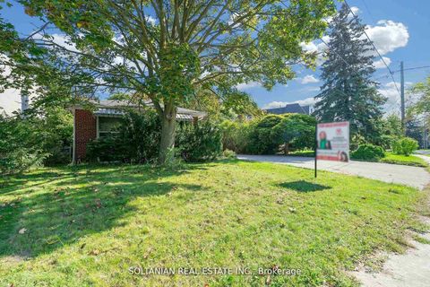Photo 3 at 183 Maxome Avenue, Newtonbrook East, Toronto