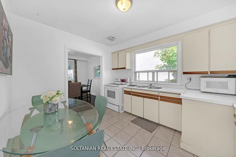 Photo 13 at 183 Maxome Avenue, Newtonbrook East, Toronto