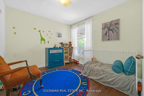Photo 20 at 183 Maxome Avenue, Newtonbrook East, Toronto