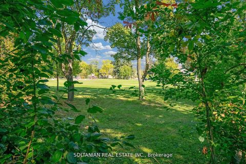 Photo 26 at 183 Maxome Avenue, Newtonbrook East, Toronto