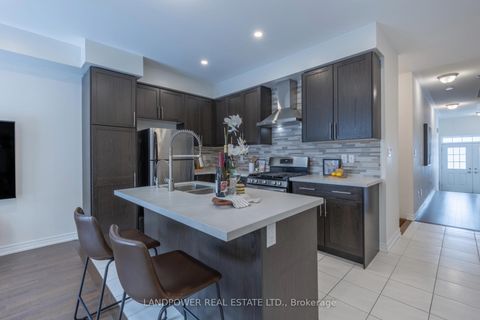 Photo 7 at 85 Bawden Drive, Rural Richmond Hill, Richmond Hill