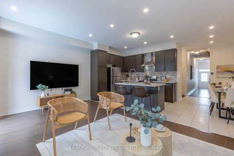 Photo 15 at 85 Bawden Drive, Rural Richmond Hill, Richmond Hill