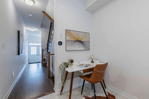 Photo 19 at 85 Bawden Drive, Rural Richmond Hill, Richmond Hill