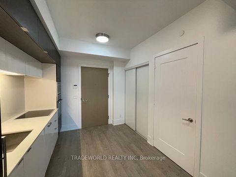 Photo 15 at 723 - 1 Edgewater Drive, Waterfront Communities C8, Toronto