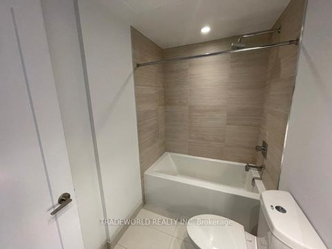 Photo 20 at 723 - 1 Edgewater Drive, Waterfront Communities C8, Toronto