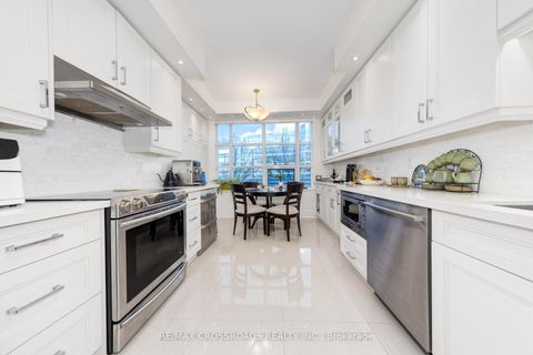 Photo 6 at 210 - 10 Old York Mills Road, York Mills, Toronto