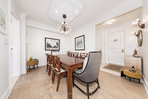 Photo 11 at 210 - 10 Old York Mills Road, York Mills, Toronto