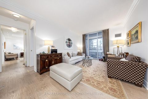 Photo 14 at 210 - 10 Old York Mills Road, York Mills, Toronto