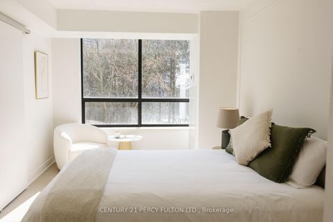 Photo 9 at 302 - 1 Ripley Avenue, Swansea, Toronto