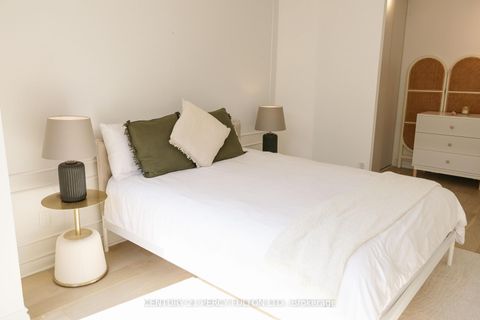 Photo 10 at 302 - 1 Ripley Avenue, Swansea, Toronto