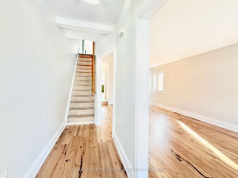 Photo 2 at 17 Kersdale Avenue, Eglinton West, Toronto