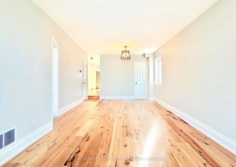 Photo 4 at 17 Kersdale Avenue, Eglinton West, Toronto