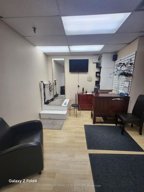 Photo 10 at 2323 Bloor Street W, Swansea, Toronto