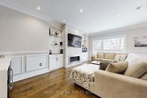 Photo 6 at 129 Meadowbank Road, City Centre West, Toronto