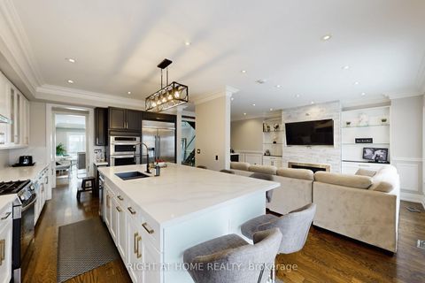 Photo 9 at 129 Meadowbank Road, City Centre West, Toronto