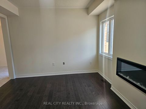 Photo 12 at 5 Heather Fullerton Road, Sutton & Jackson's Point, Georgina