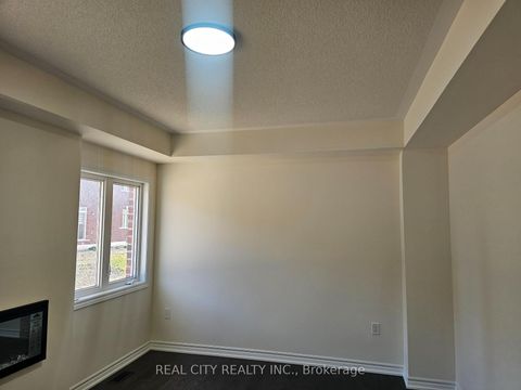 Photo 13 at 5 Heather Fullerton Road, Sutton & Jackson's Point, Georgina