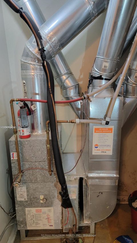 Photo 21 at 90 - 65 Turntable Crescent, Junction, Toronto