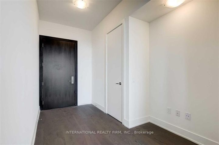 Photo 5 at 5409 - 1 Yorkville Avenue, Annex, Toronto