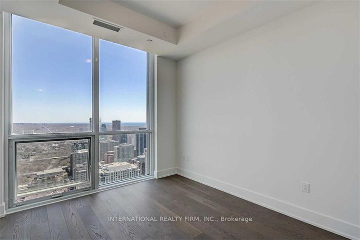 Photo 7 at 5409 - 1 Yorkville Avenue, Annex, Toronto