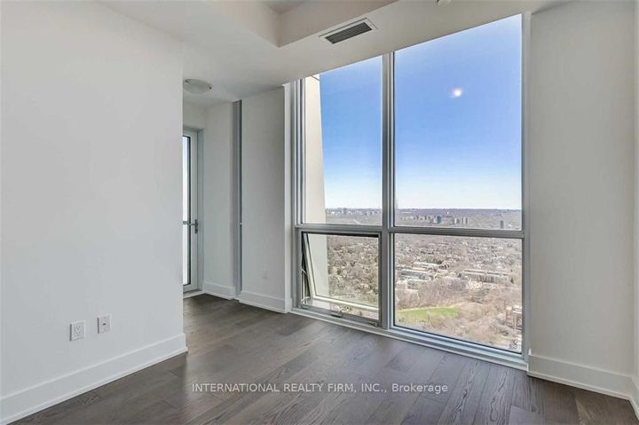 Photo 9 at 5409 - 1 Yorkville Avenue, Annex, Toronto