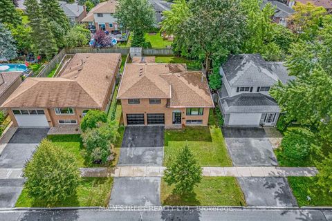 Photo 1 at 43 Riverglen Drive, Keswick South, Georgina