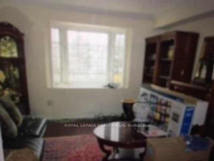 Photo 2 at 36 Eli Shackleton Court, West Hill, Toronto