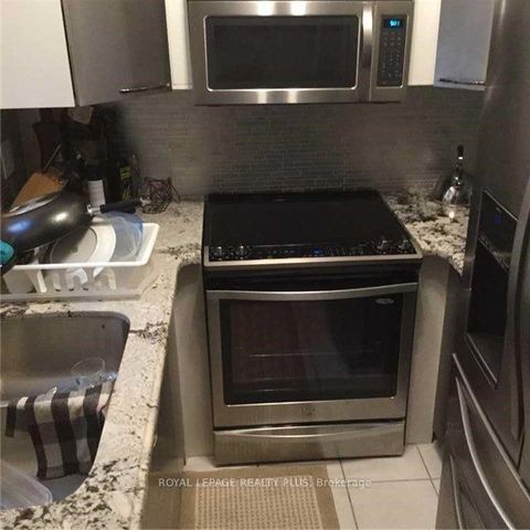 Photo 7 at 36 Eli Shackleton Court, West Hill, Toronto