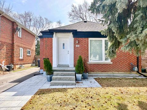 Photo 3 at 99 Park Home Avenue, Willowdale West, Toronto