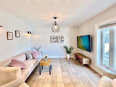 Photo 11 at 99 Park Home Avenue, Willowdale West, Toronto