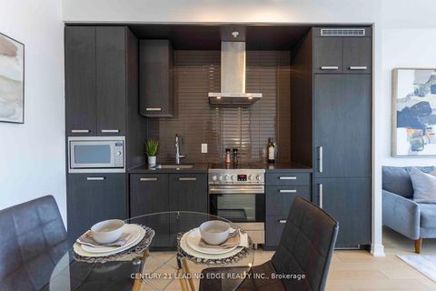 Photo 9 at S810 - 120 Bayview Avenue, Waterfront Communities C8, Toronto