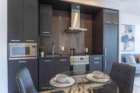 Photo 10 at S810 - 120 Bayview Avenue, Waterfront Communities C8, Toronto