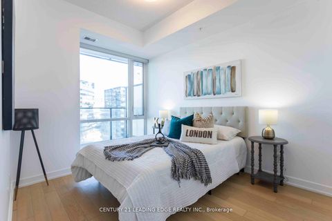 Photo 12 at S810 - 120 Bayview Avenue, Waterfront Communities C8, Toronto