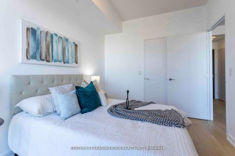 Photo 13 at S810 - 120 Bayview Avenue, Waterfront Communities C8, Toronto