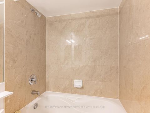 Photo 15 at 324 - 25 Greenview Avenue, Newtonbrook West, Toronto