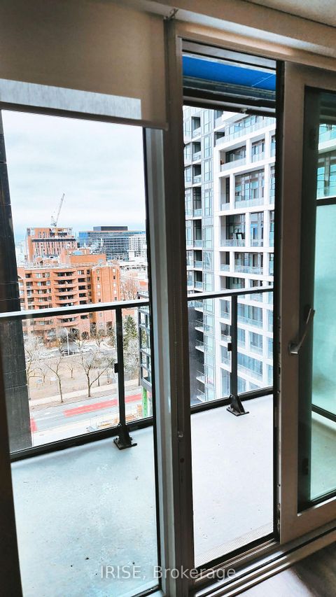 Photo 5 at 1034 - 70 Princess Street, Waterfront Communities C8, Toronto