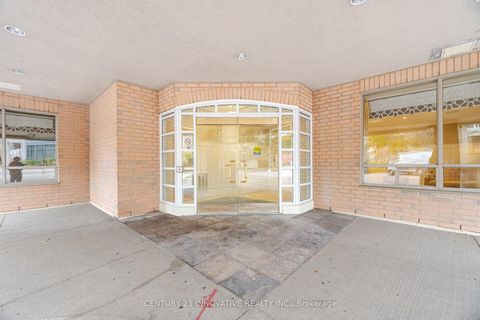 Photo 2 at 117 - 88 Grandview Way, Willowdale East, Toronto