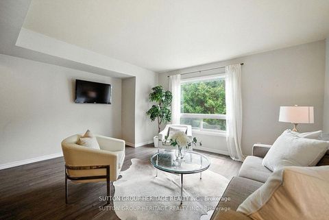 Photo 14 at 29 - 601 Galahad Drive, Eastdale, Oshawa