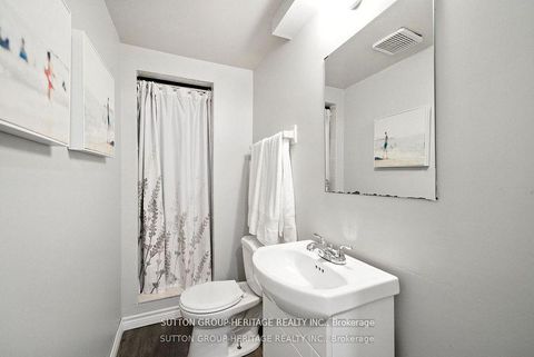 Photo 20 at 29 - 601 Galahad Drive, Eastdale, Oshawa