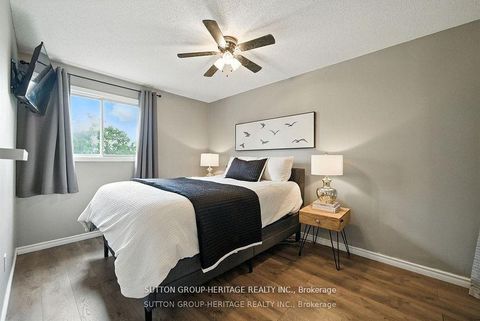 Photo 21 at 29 - 601 Galahad Drive, Eastdale, Oshawa