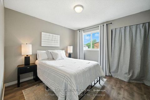 Photo 25 at 29 - 601 Galahad Drive, Eastdale, Oshawa