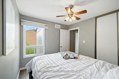 Photo 28 at 29 - 601 Galahad Drive, Eastdale, Oshawa