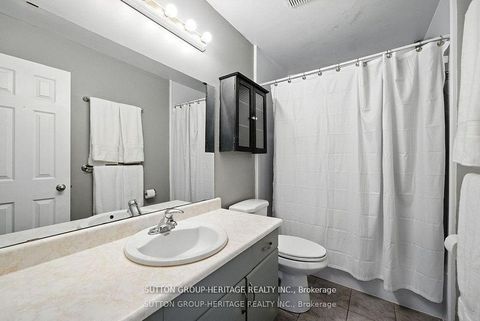 Photo 31 at 29 - 601 Galahad Drive, Eastdale, Oshawa