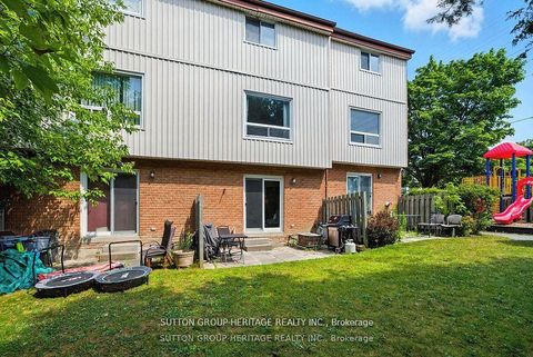 Photo 33 at 29 - 601 Galahad Drive, Eastdale, Oshawa