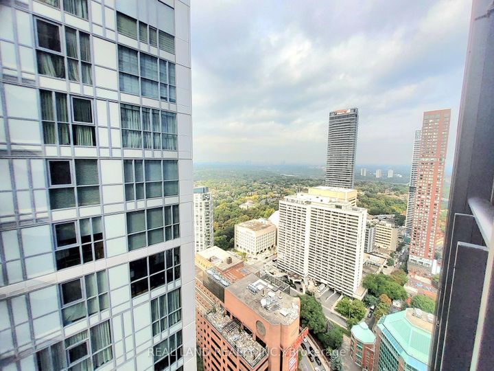 Photo 13 at 4005 - 110 Charles Street E, Yonge Corridor, Toronto