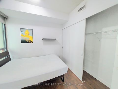 Photo 11 at 4005 - 110 Charles Street E, Yonge Corridor, Toronto